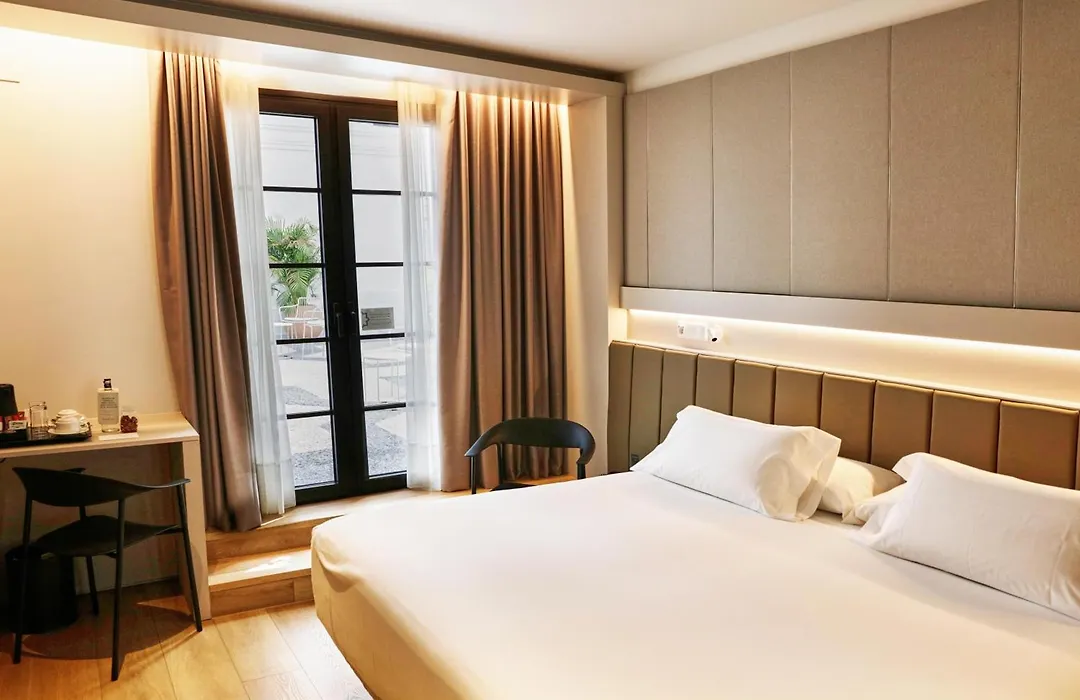 Hotel Bécquer-1